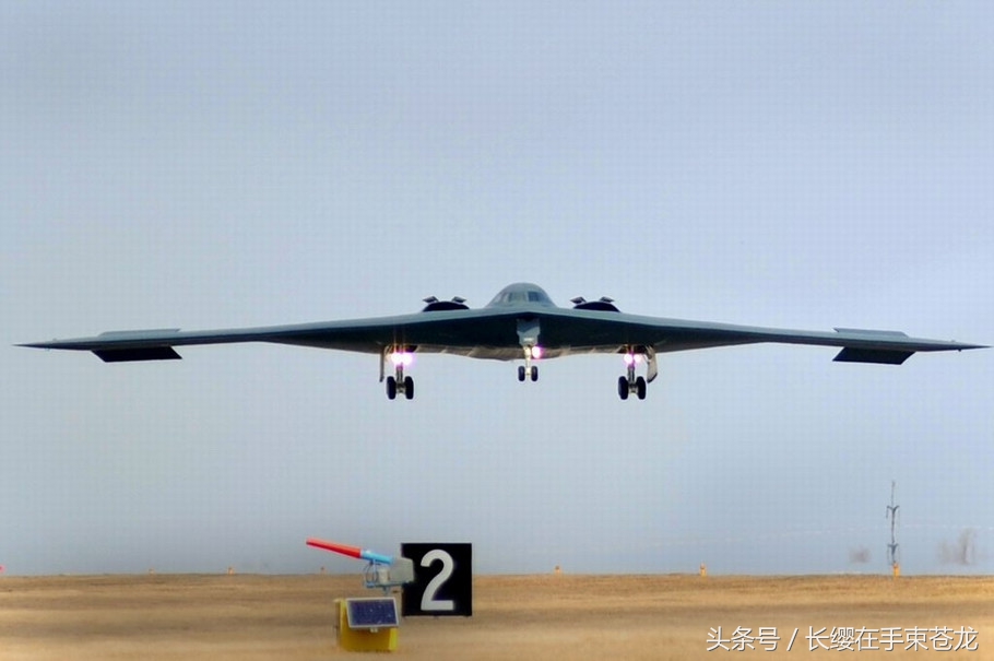 美軍B系列轟炸機(jī)，戰(zhàn)略威懾的空中巨無(wú)霸