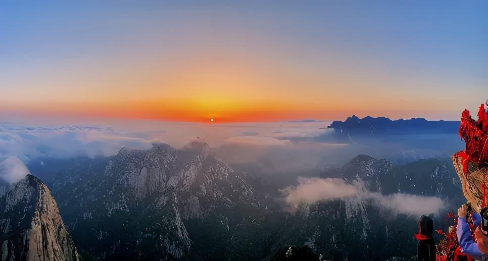 揭秘華山最新動(dòng)態(tài)，11月5日游客人數(shù)與獨(dú)特小店探索之旅！